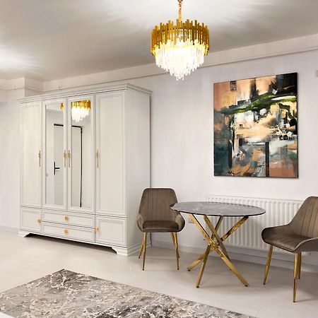 Happy Studio By Rh Living Bukarest Kültér fotó