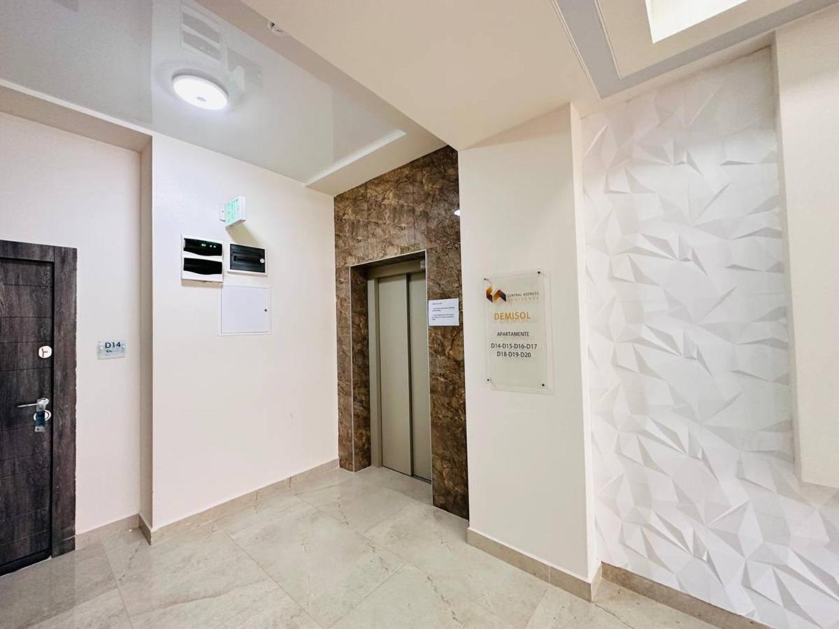 Happy Studio By Rh Living Bukarest Kültér fotó